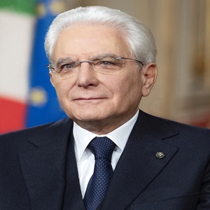 Mattarella: i volontari campioni di umanità